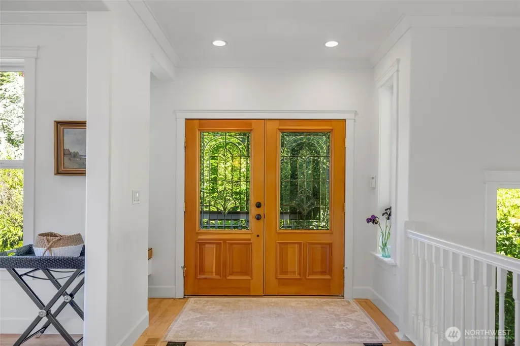 801 W Barrett Street Seattle WA 98119