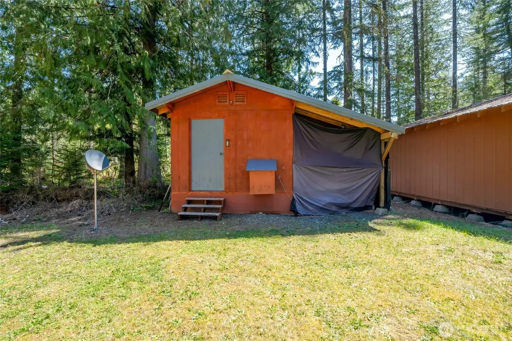 271 Skate Creek Road Ashford WA 98304