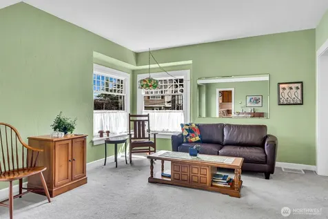2719 Nob Hill Avenue N Seattle WA 98109