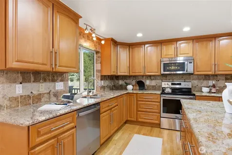 10718 SE 268th Street Kent WA 98030