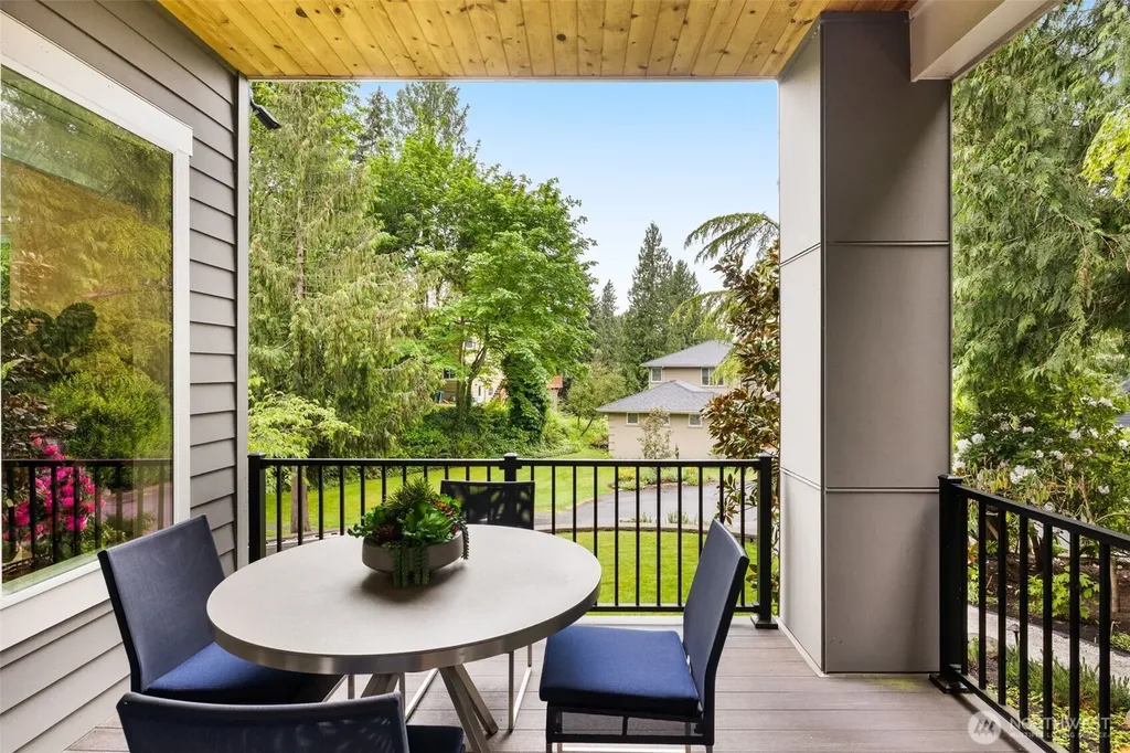 12914 63rd Avenue NE Kirkland WA 98034