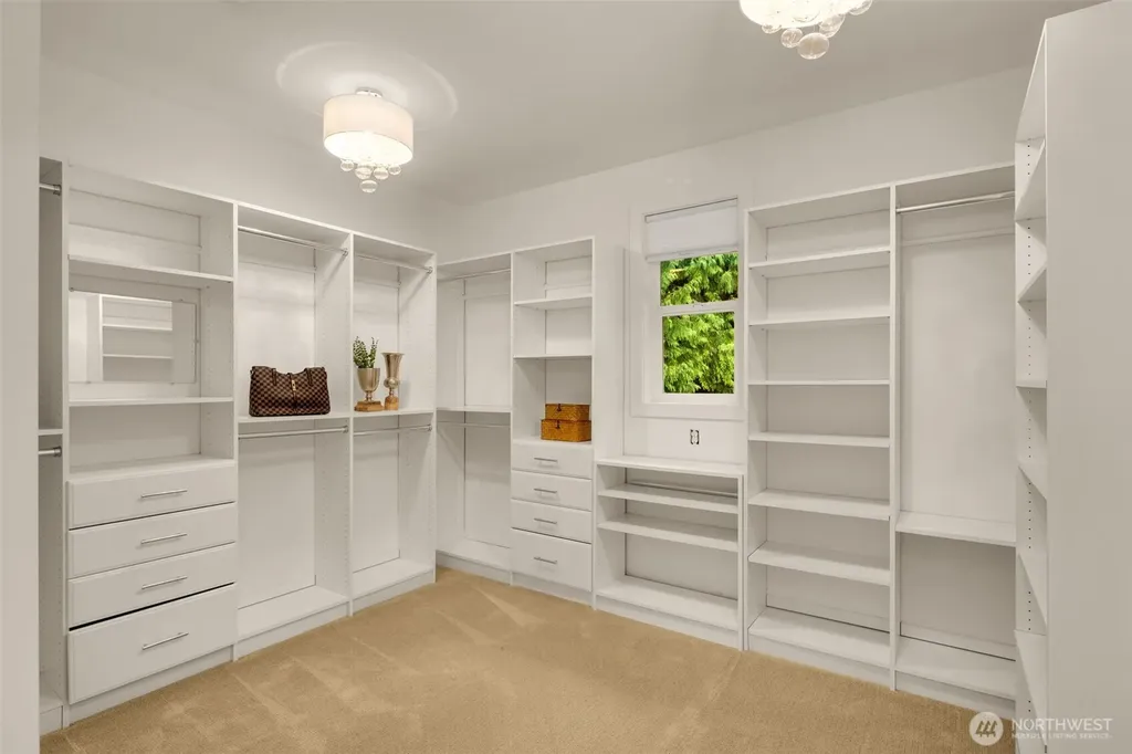 12914 63rd Avenue NE Kirkland WA 98034