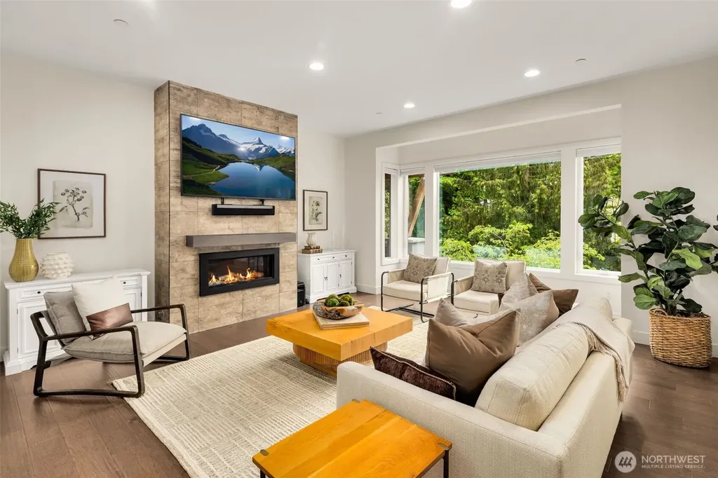 12914 63rd Avenue NE Kirkland WA 98034