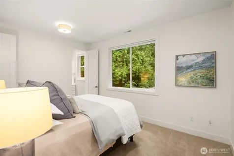 12914 63rd Avenue NE Kirkland WA 98034