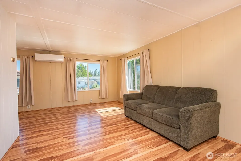 921 S 3rd Avenue Sequim WA 98382