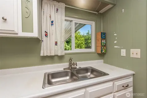921 S 3rd Avenue Sequim WA 98382