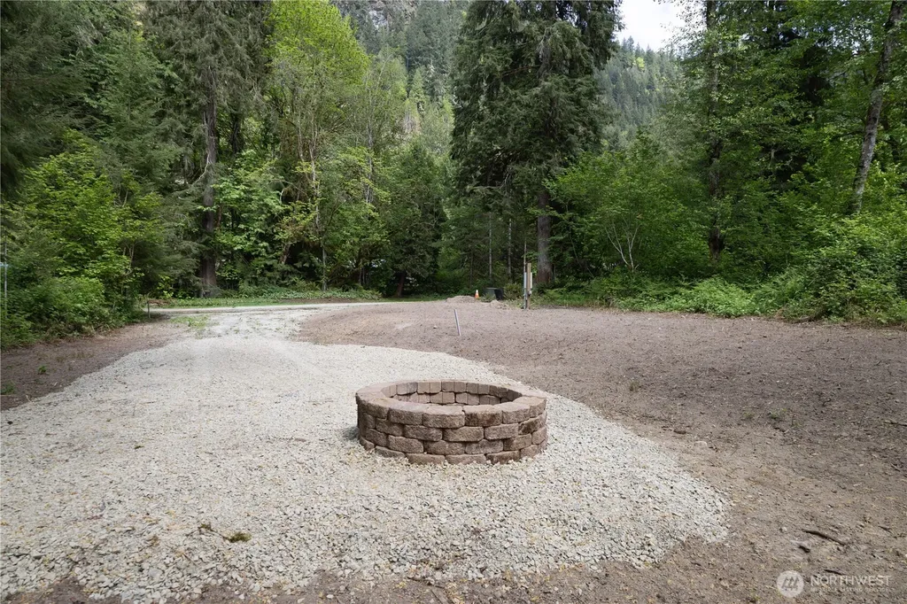 14820 Mountain View Lane Concrete WA 98237