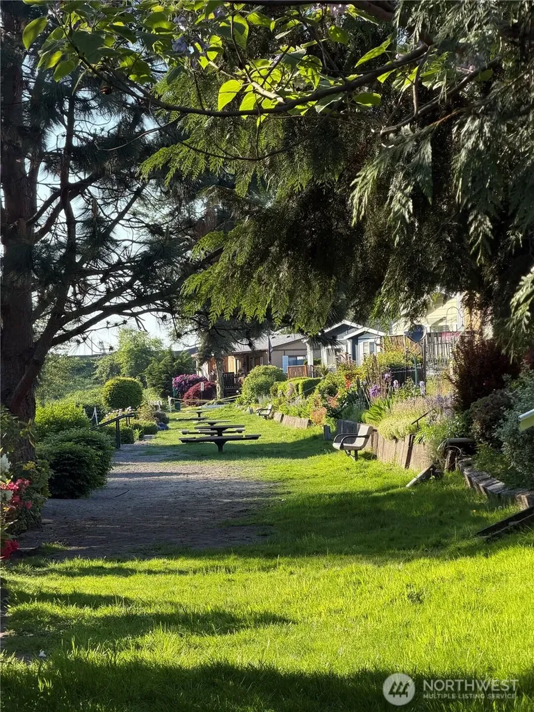 10628 63rd Street Ct E Puyallup WA 98372