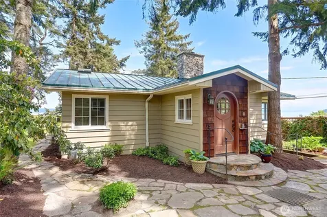386 Shore Drive Camano Island WA 98282