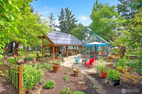386 Shore Drive Camano Island WA 98282