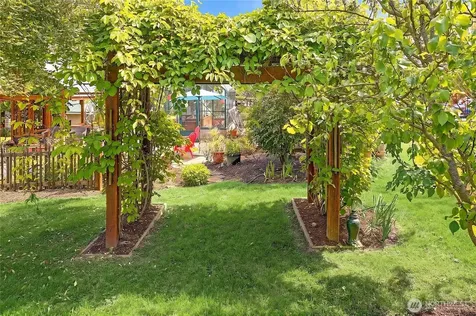 386 Shore Drive Camano Island WA 98282