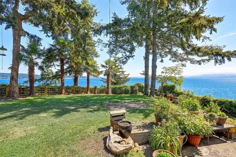 386 Shore Drive Camano Island WA 98282