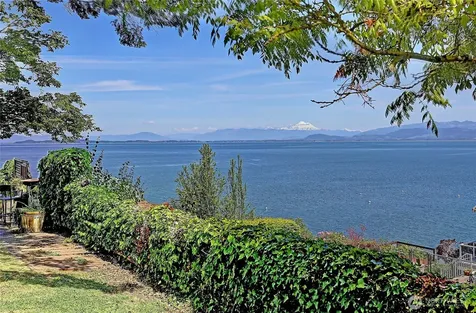 386 Shore Drive Camano Island WA 98282