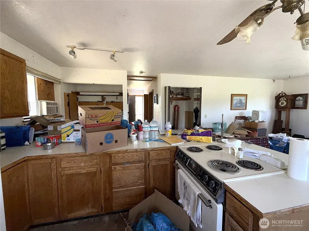 182 Kiwanis Road Republic WA 99166