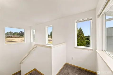 20124 105th Avenue SE Kent WA 98031