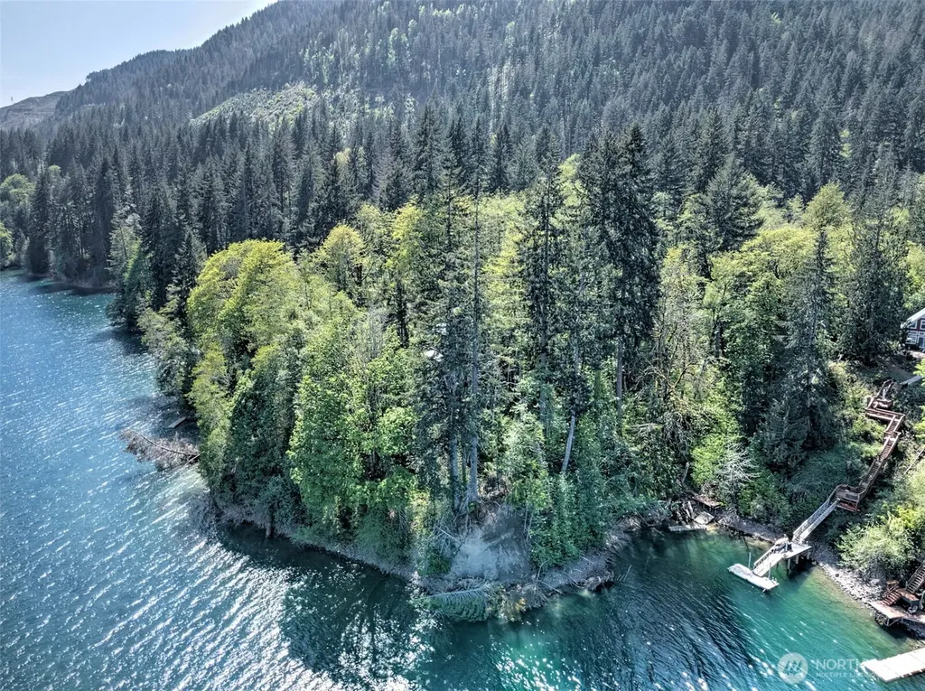 2070 W Cushman Ridge Drive Hoodsport WA 98548
