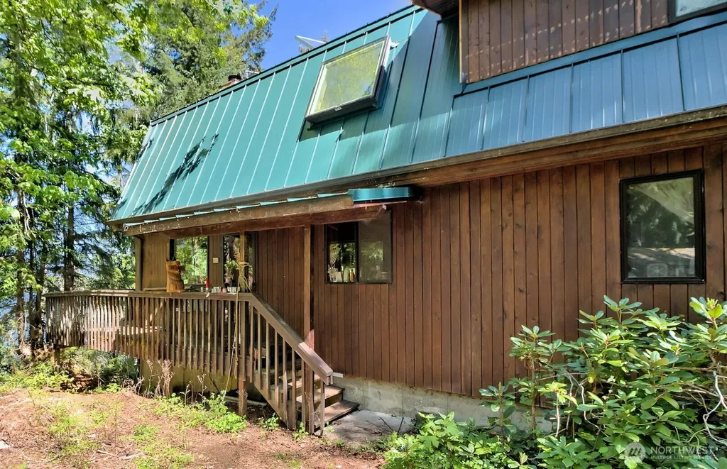 2070 W Cushman Ridge Drive Hoodsport WA 98548