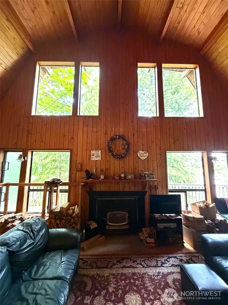 2070 W Cushman Ridge Drive Hoodsport WA 98548