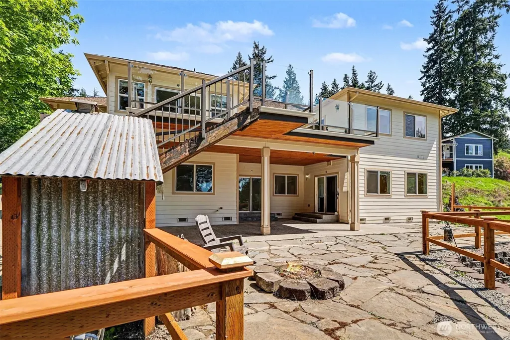 1300 N Lake Stickney Lynnwood WA 98087