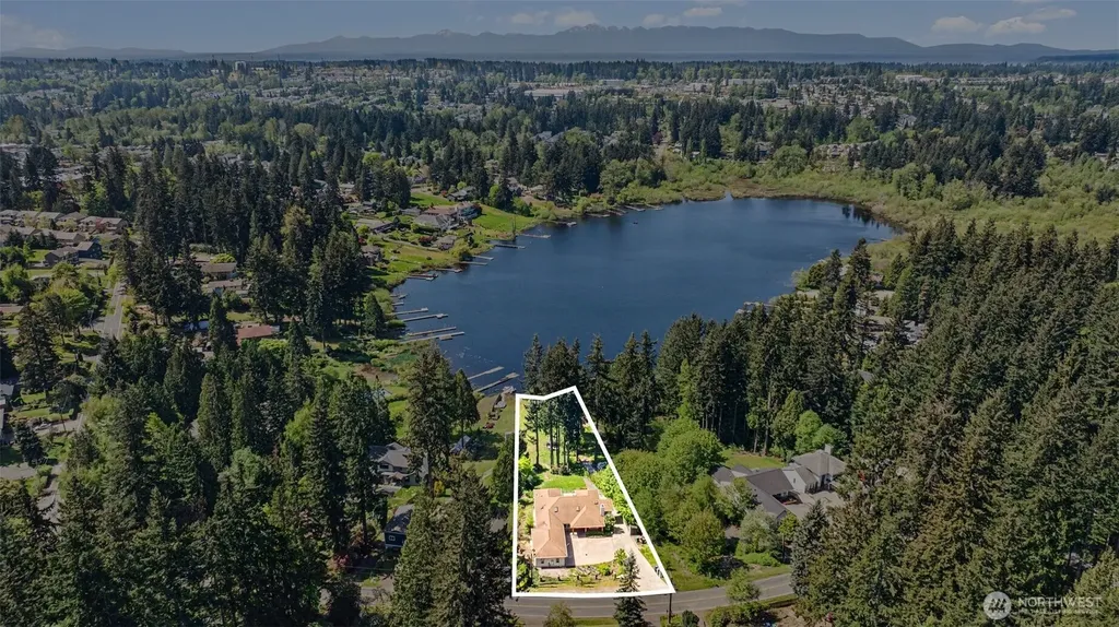 1300 N Lake Stickney Lynnwood WA 98087