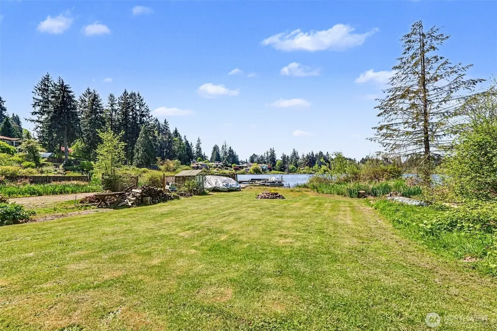 1300 N Lake Stickney Lynnwood WA 98087
