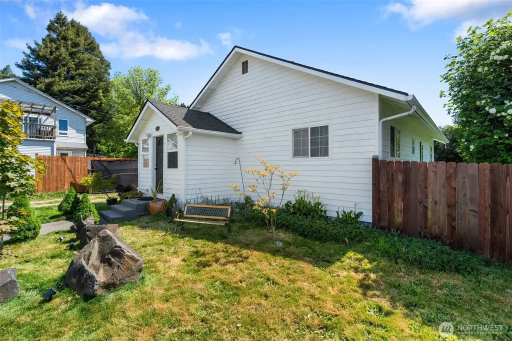 226 SW 16th Street Chehalis WA 98532