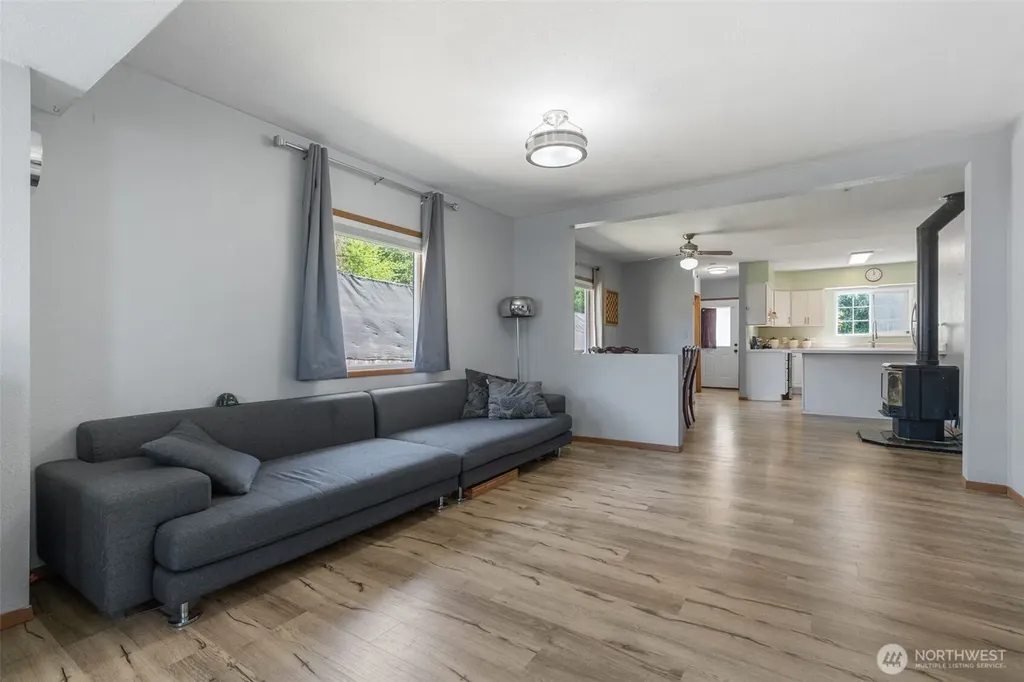 226 SW 16th Street Chehalis WA 98532