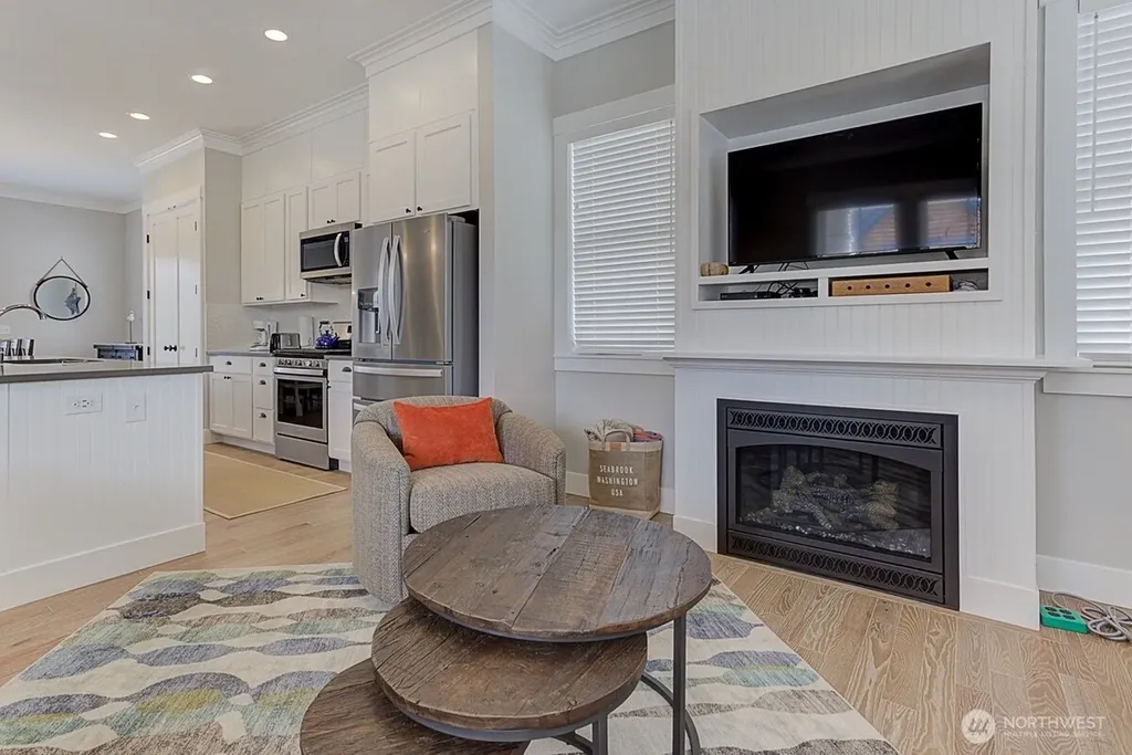 114 Horizon Street Pacific Beach WA 98571