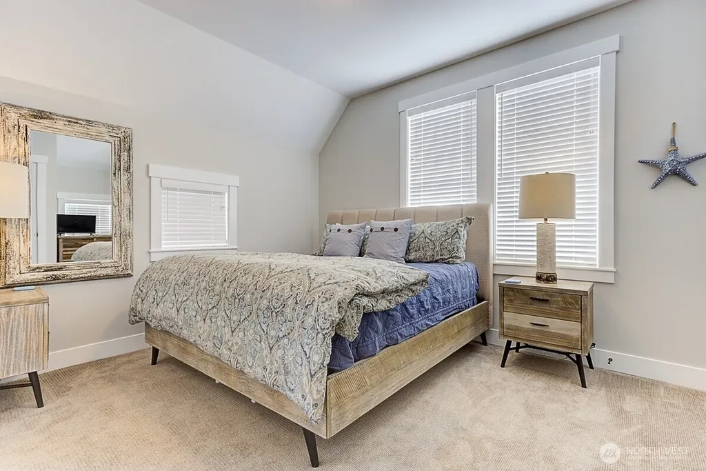 114 Horizon Street Pacific Beach WA 98571