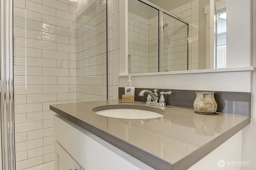 114 Horizon Street Pacific Beach WA 98571