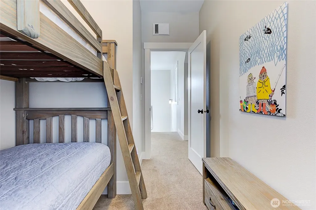 114 Horizon Street Pacific Beach WA 98571