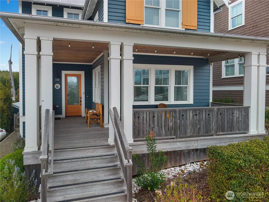 114 Horizon Street Pacific Beach WA 98571