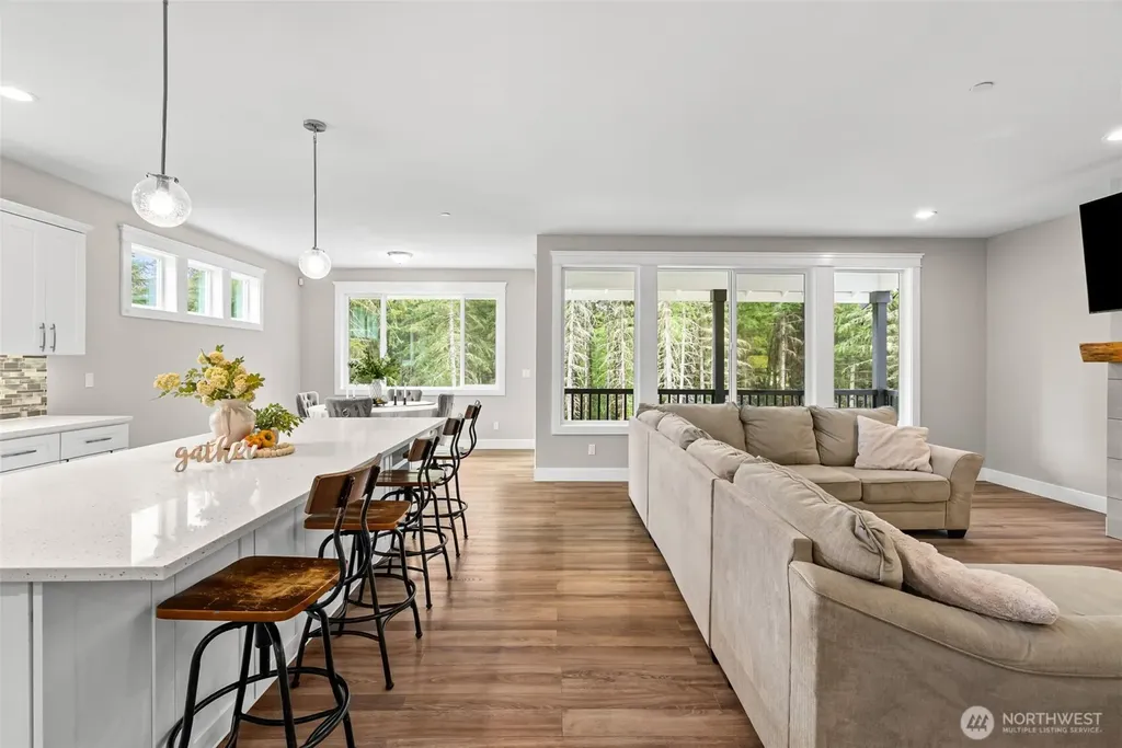 621 Tiedman Road NW Lakebay WA 98349