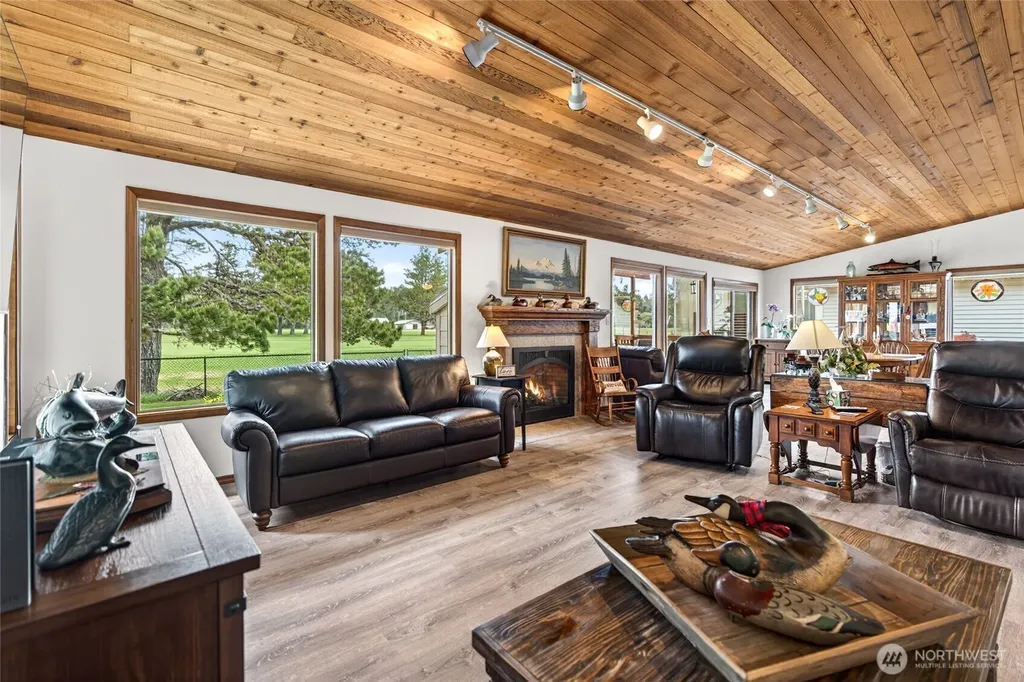 1211 314th Place Ocean Park WA 98640