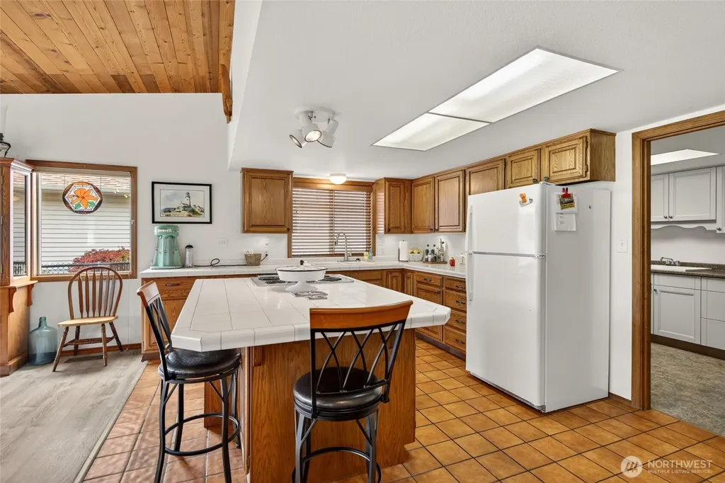 1211 314th Place Ocean Park WA 98640