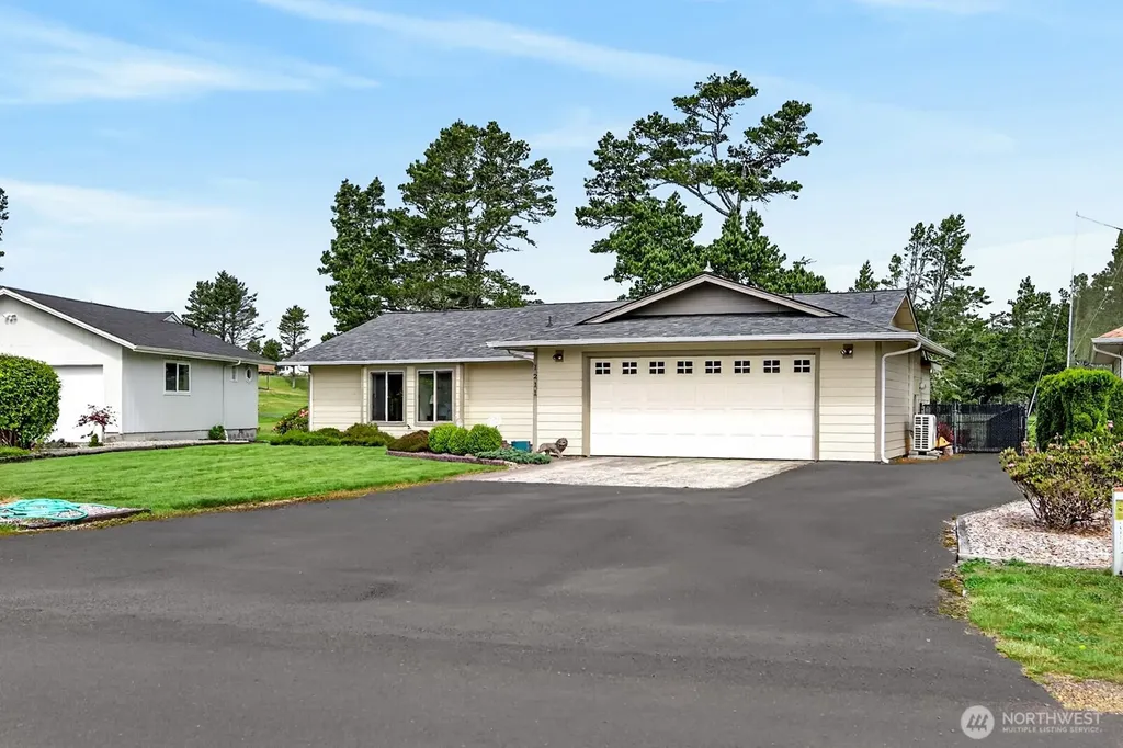 1211 314th Place Ocean Park WA 98640