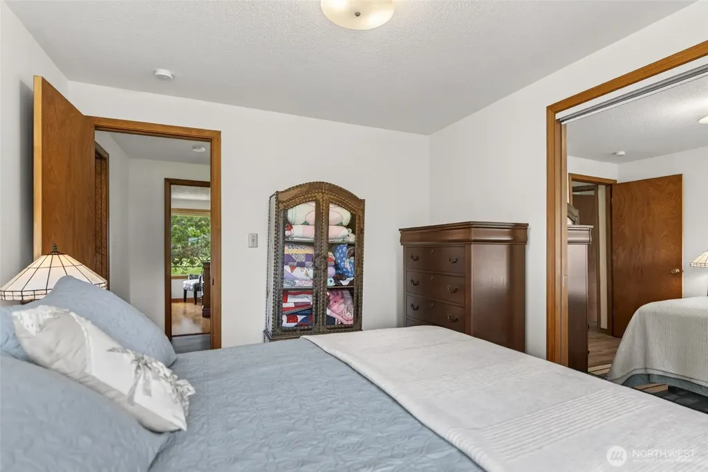 1211 314th Place Ocean Park WA 98640