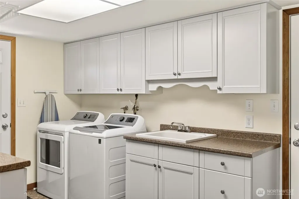 1211 314th Place Ocean Park WA 98640