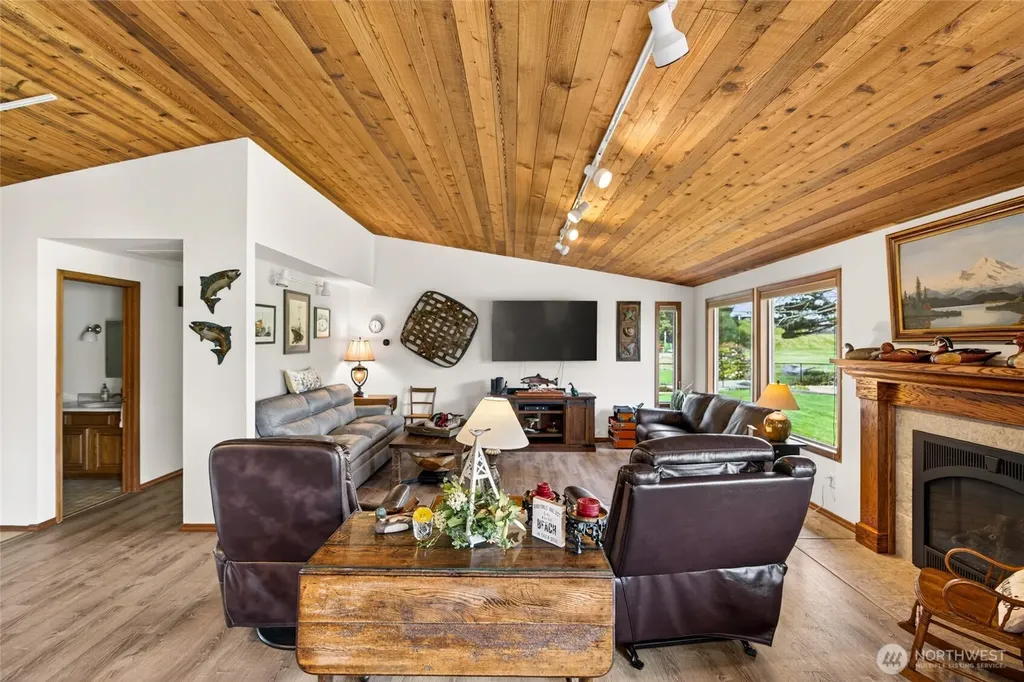 1211 314th Place Ocean Park WA 98640