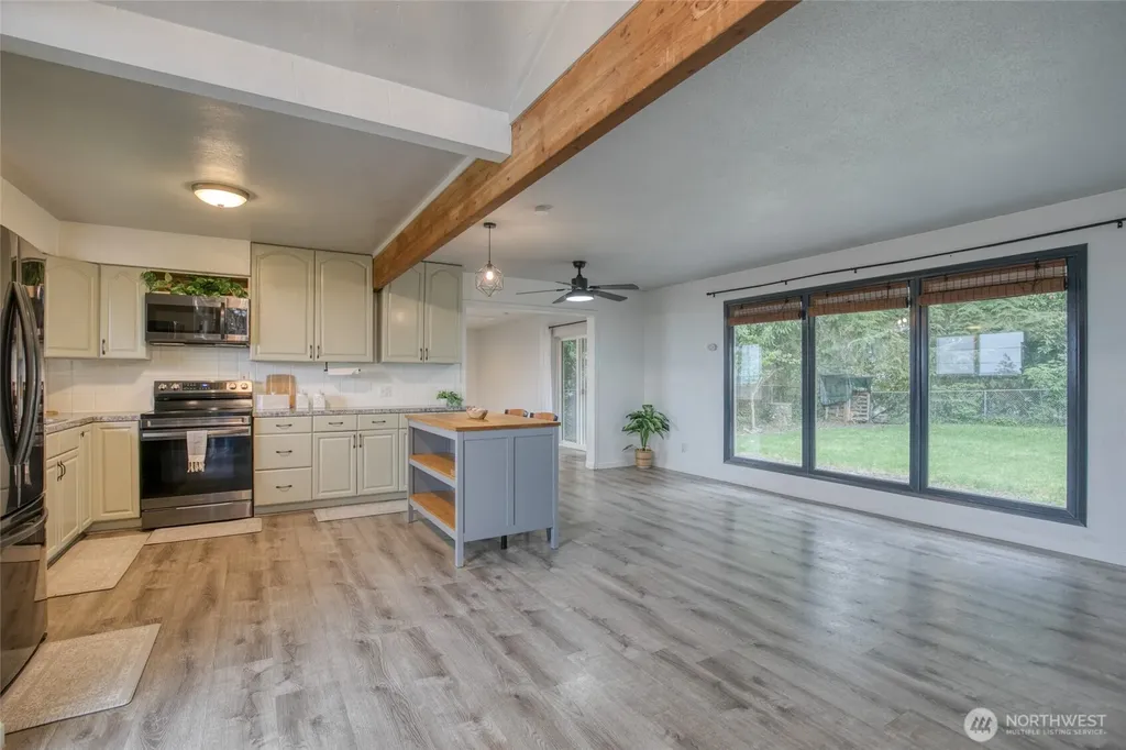 425 Beacon Hill Drive Hoquiam WA 98550