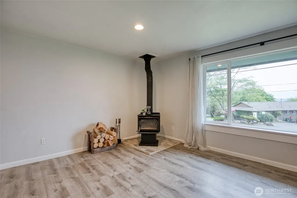 425 Beacon Hill Drive Hoquiam WA 98550
