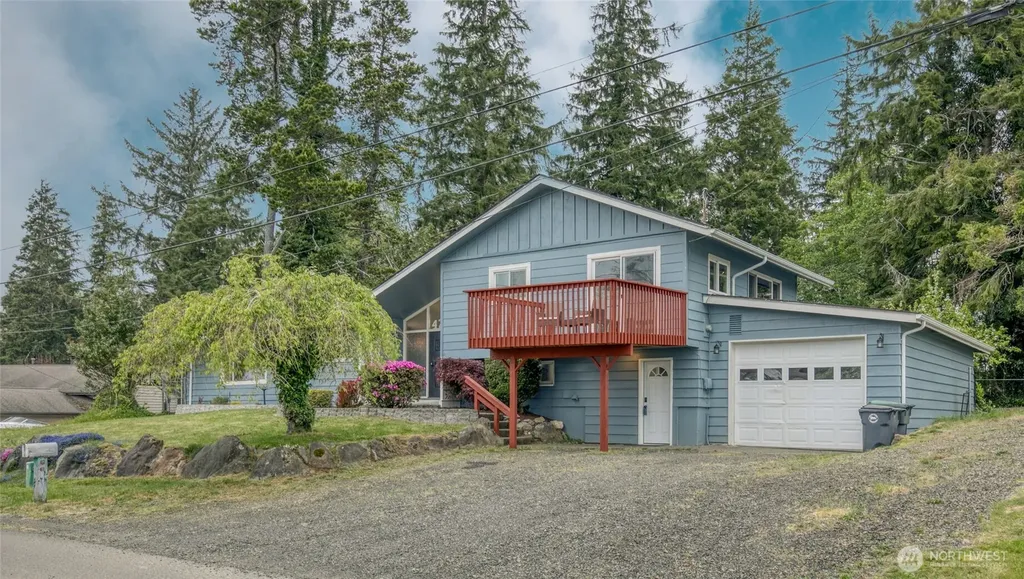 425 Beacon Hill Drive Hoquiam WA 98550