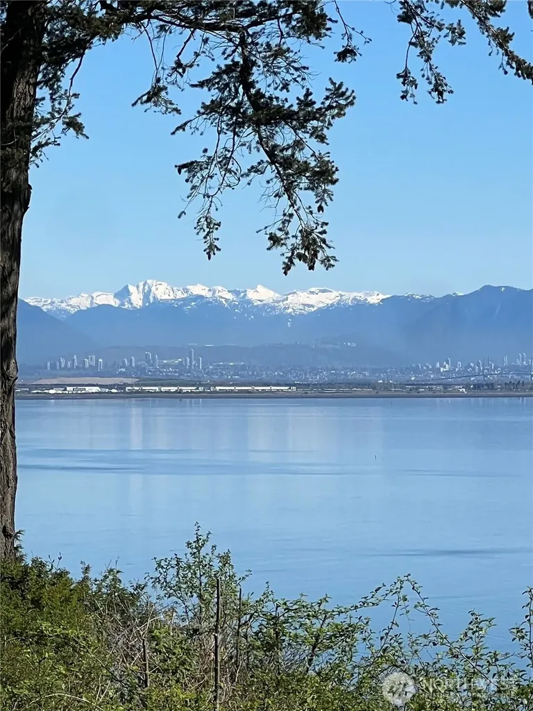 412 High Bluff Drive Point Roberts WA 98281