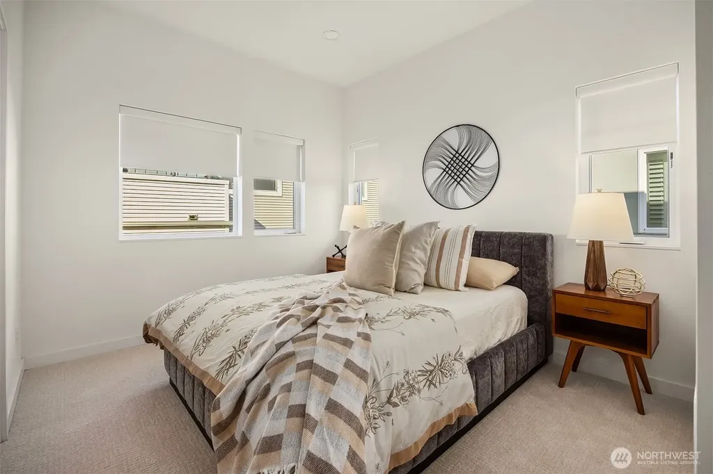 12526 15th Avenue NE Seattle WA 98125