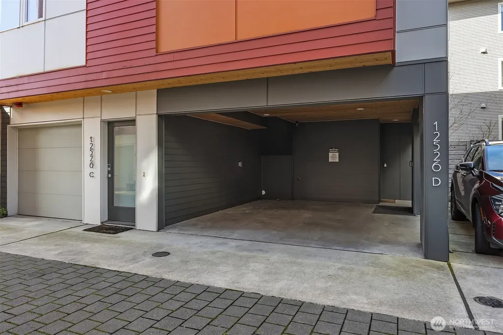 12526 15th Avenue NE Seattle WA 98125