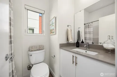 12526 15th Avenue NE Seattle WA 98125