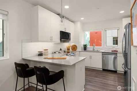 12526 15th Avenue NE Seattle WA 98125