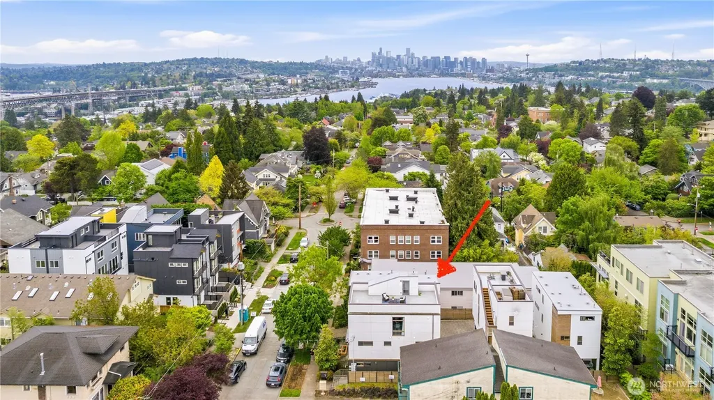 4419 B Corliss Avenue N Seattle WA 98103