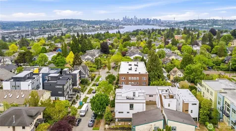 4419 B Corliss Avenue N Seattle WA 98103