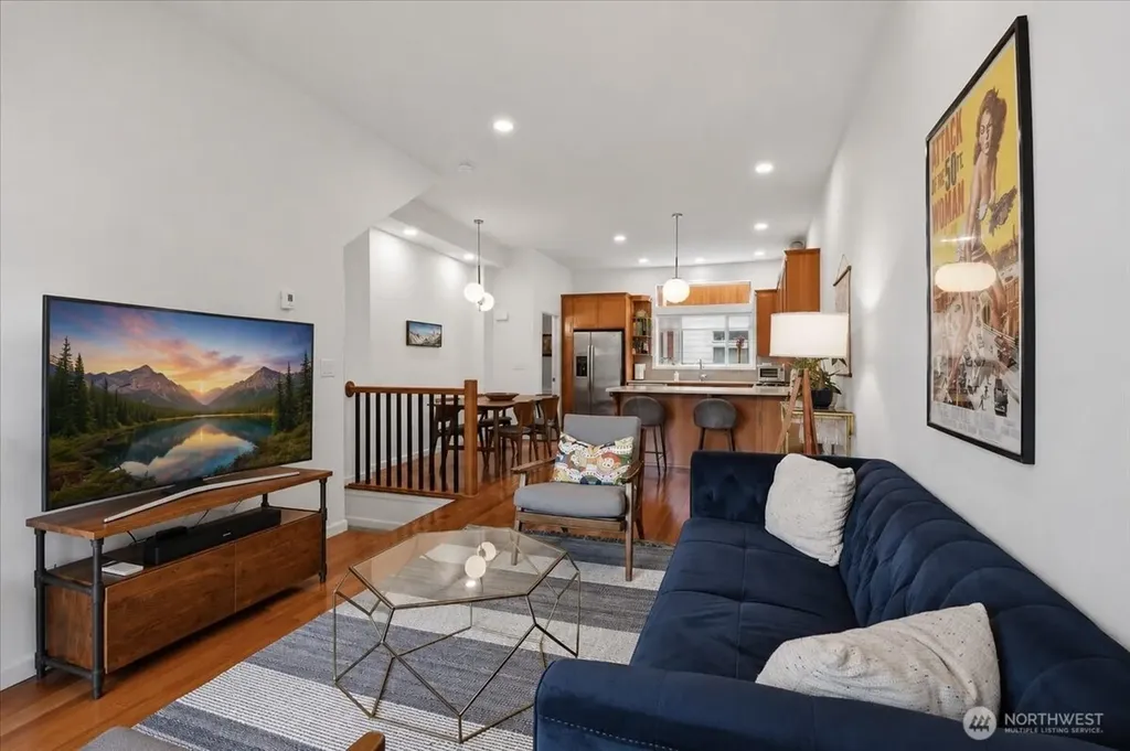 4418 Meridian Avenue N Seattle WA 98103